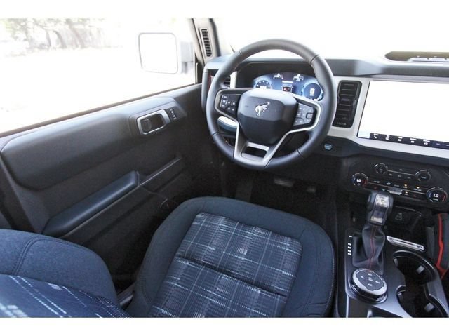New 2026 Ford Bronco Heritage Edition AWD/4WD image 7