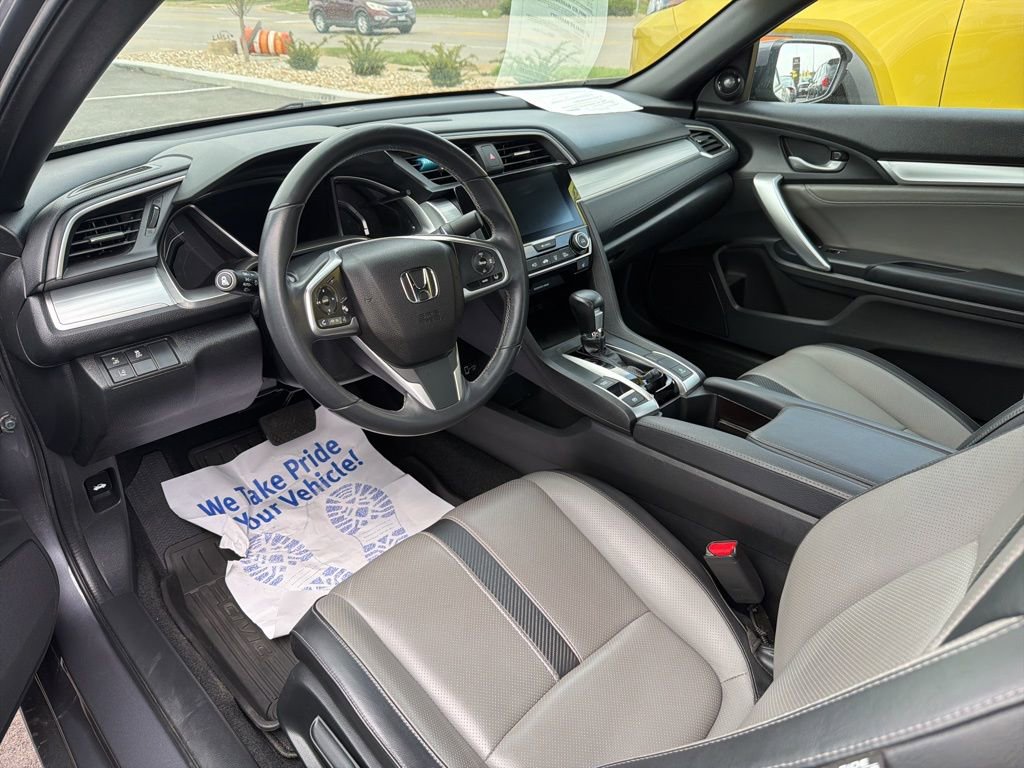 Used 2018 Honda Civic Touring image 14