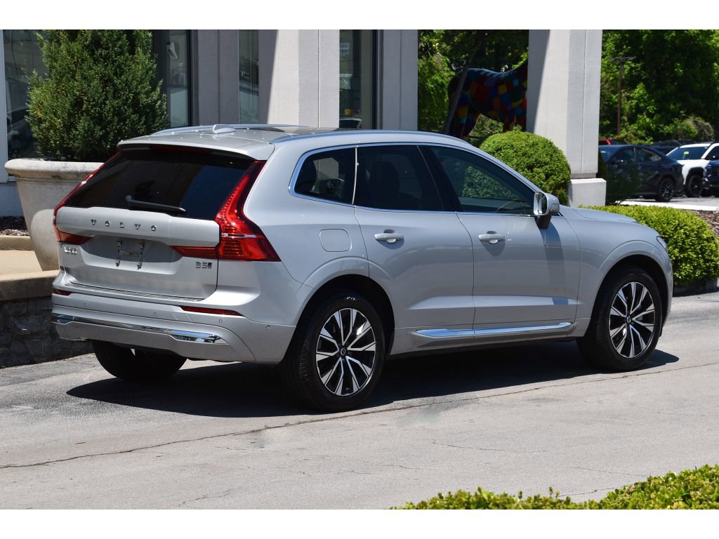 Certified 2023 Volvo XC60 B5 Plus w/ Climate Package AWD/4WD image 4