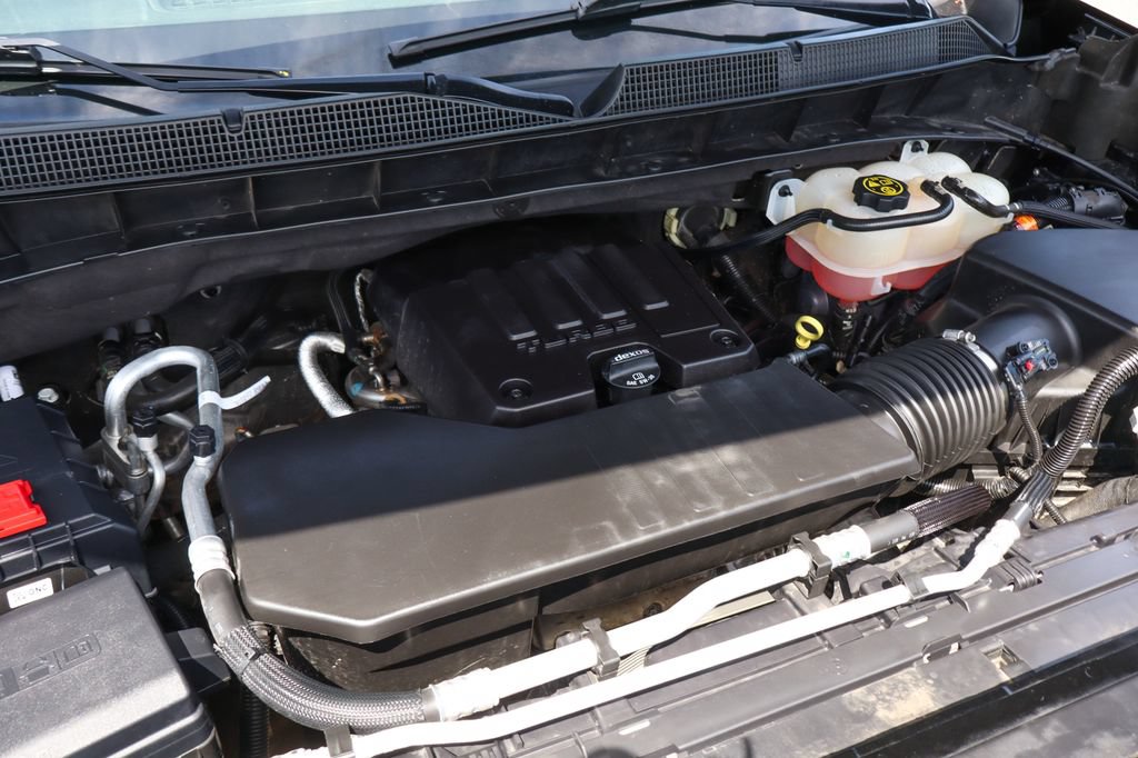 Used 2023 Chevrolet Silverado 1500 Custom AWD/4WD image 13
