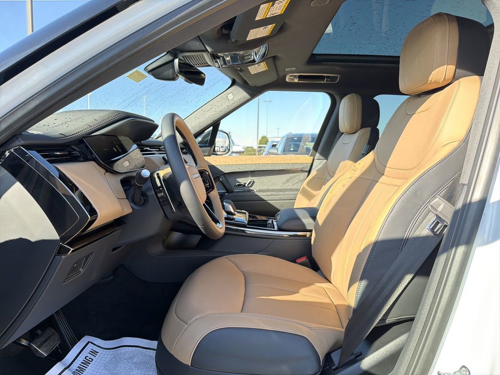 New 2026 Land Rover Range Rover Sport Dynamic SE image 3