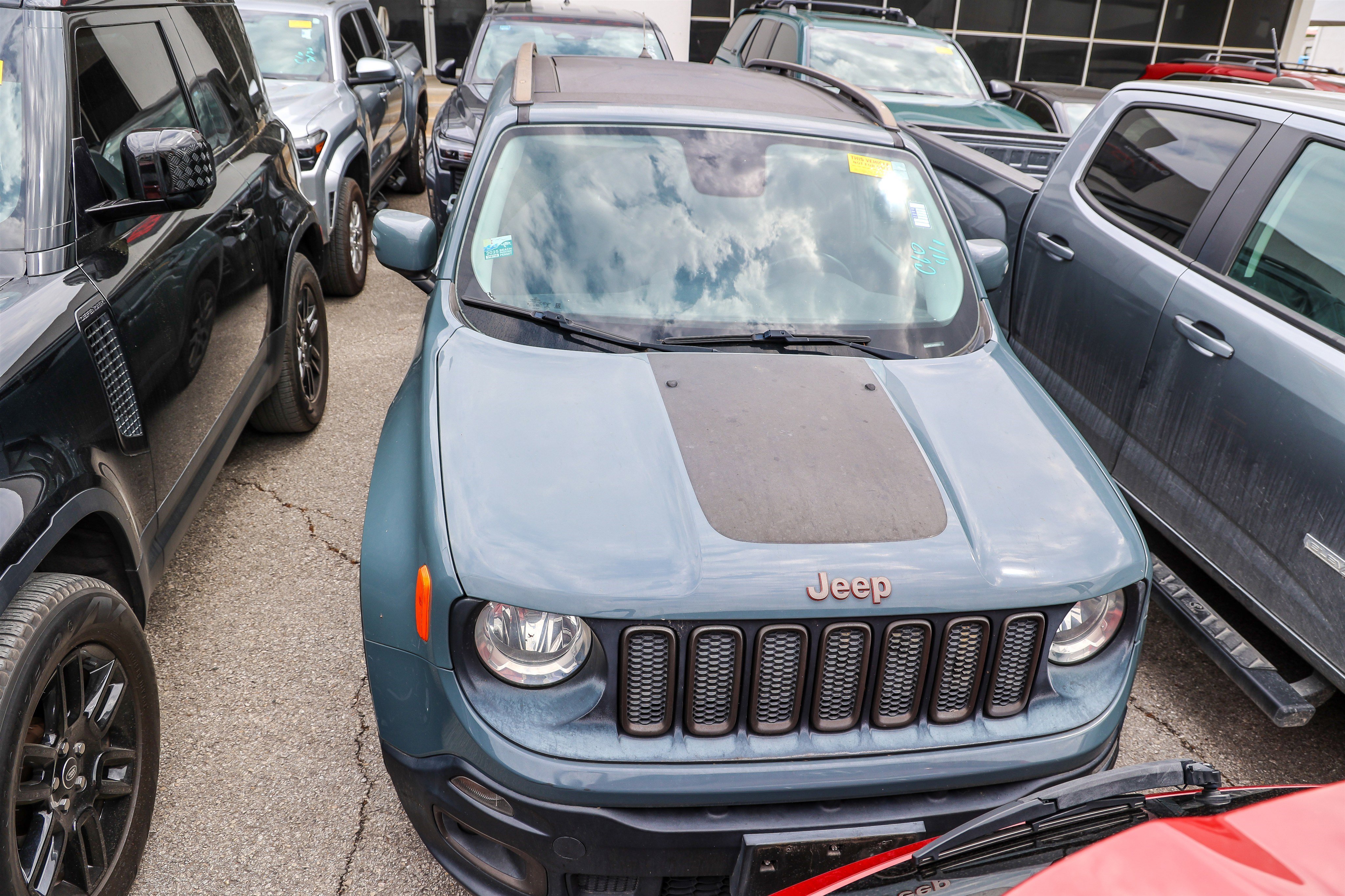 Used 2016 Jeep Renegade 75th Anniversary image 5