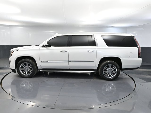 Used 2017 Cadillac Escalade ESV 4WD image 7