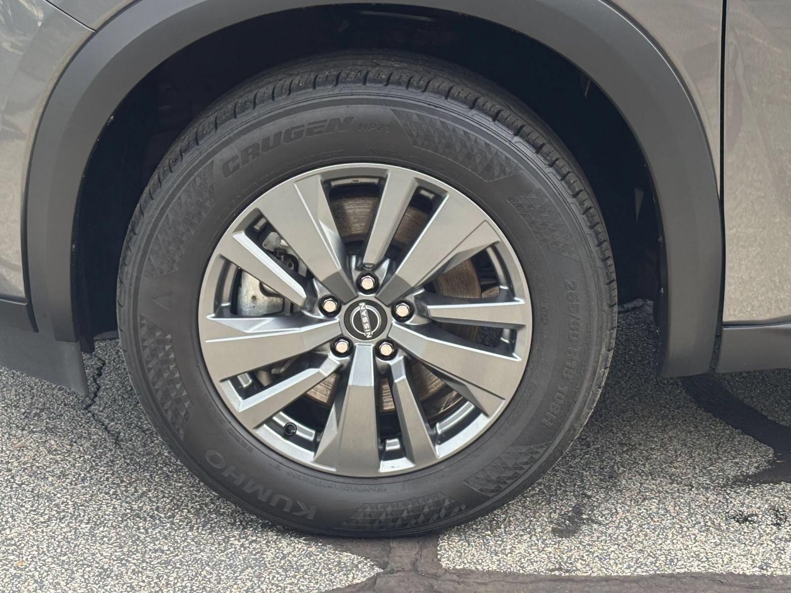 Used 2025 Nissan Pathfinder SV FWD image 33