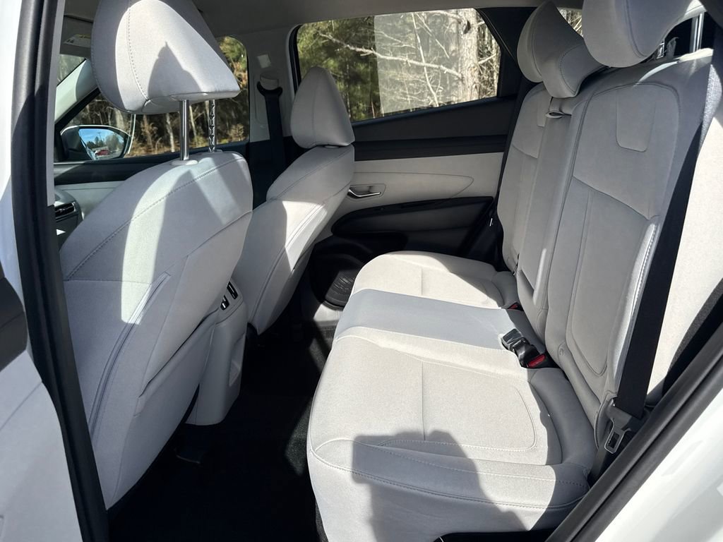 New 2026 Hyundai Tucson Blue SE image 12