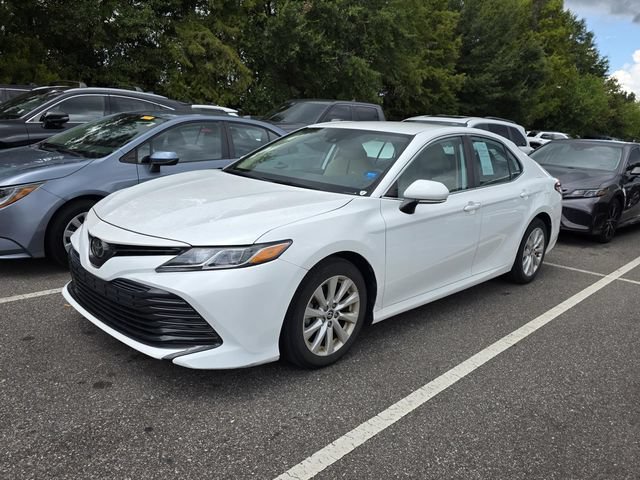 Used 2020 Toyota Camry LE w/ Convenience Package FWD image 14