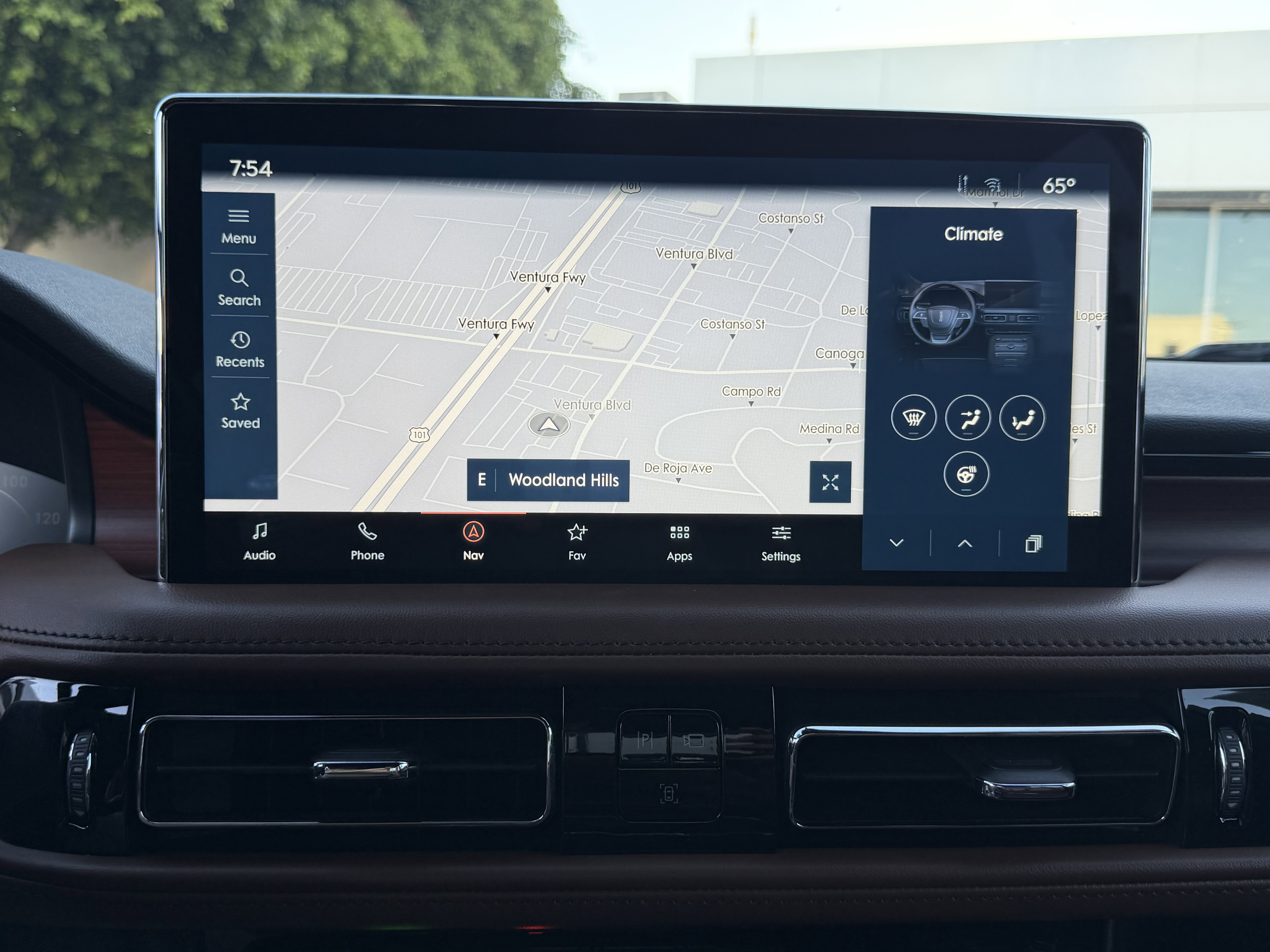 Certified 2023 Lincoln Nautilus Reserve FWD image 19