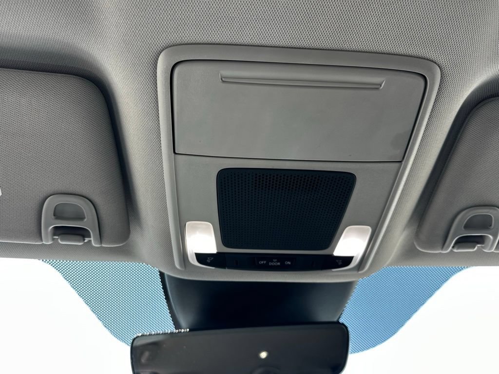 Used 2025 Honda Pilot EX-L image 28