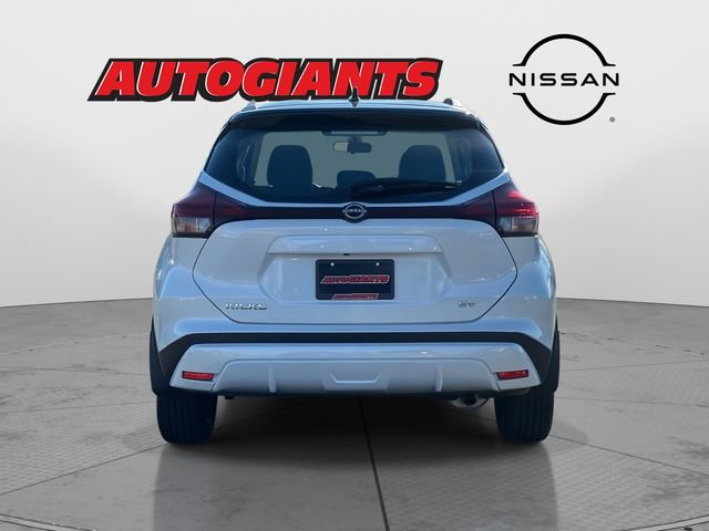 Used 2023 Nissan Kicks SV image 4