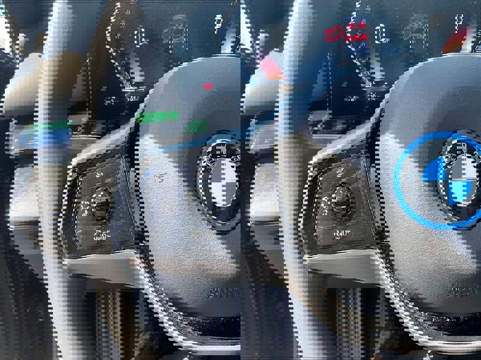 Used 2024 BMW i5 eDrive40i w/ Premium Package image 19