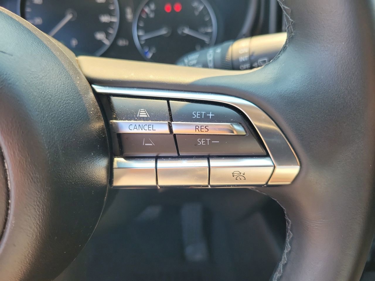 Used 2025 MAZDA CX-50 AWD 2.5 S w/ Premium Package image 21