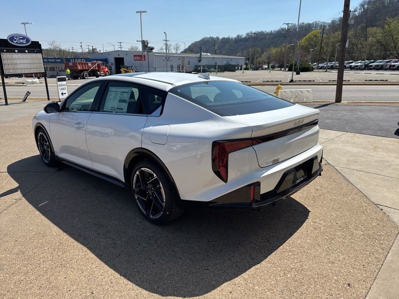 New 2026 Kia K4 GT-Line image 5