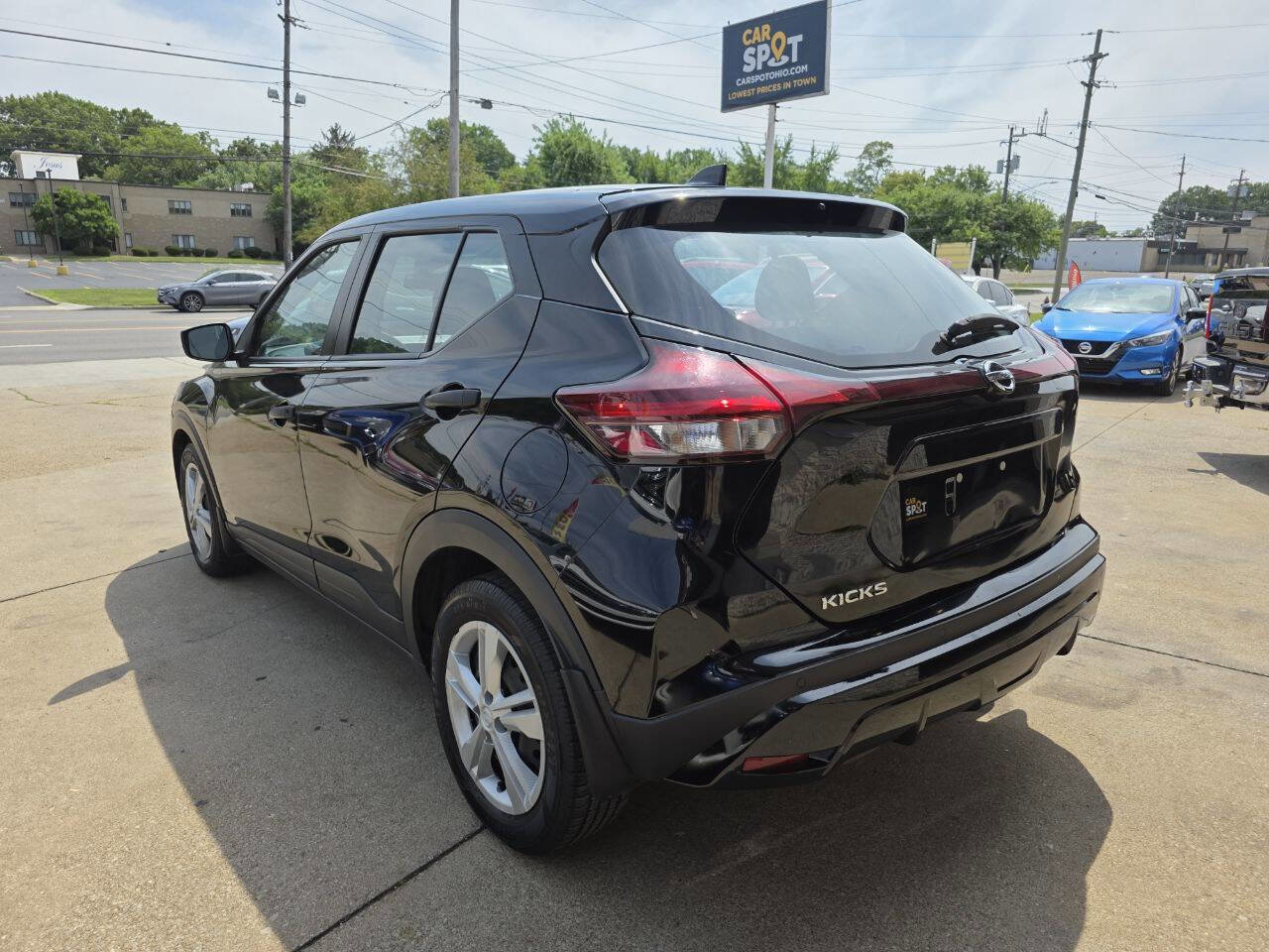 Used 2021 Nissan Kicks S image 5