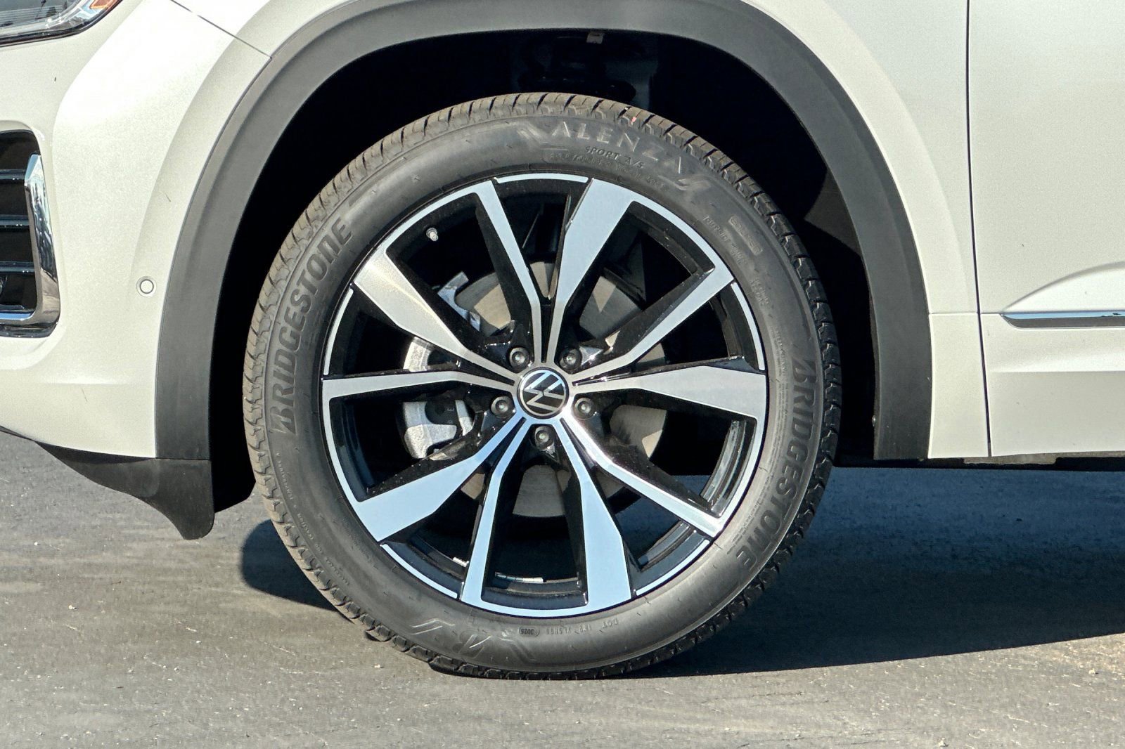 New 2026 Volkswagen Atlas SEL Premium R-Line image 26