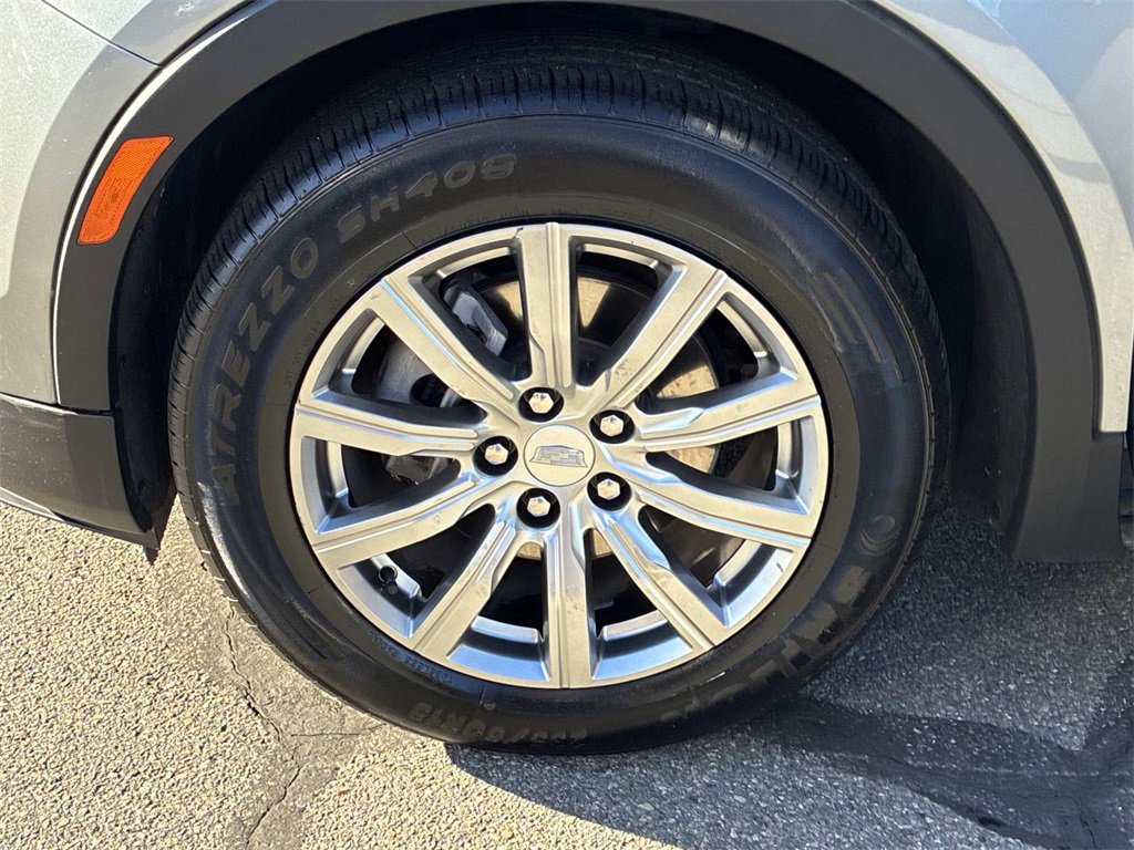 Used 2023 Cadillac XT4 Premium Luxury image 21