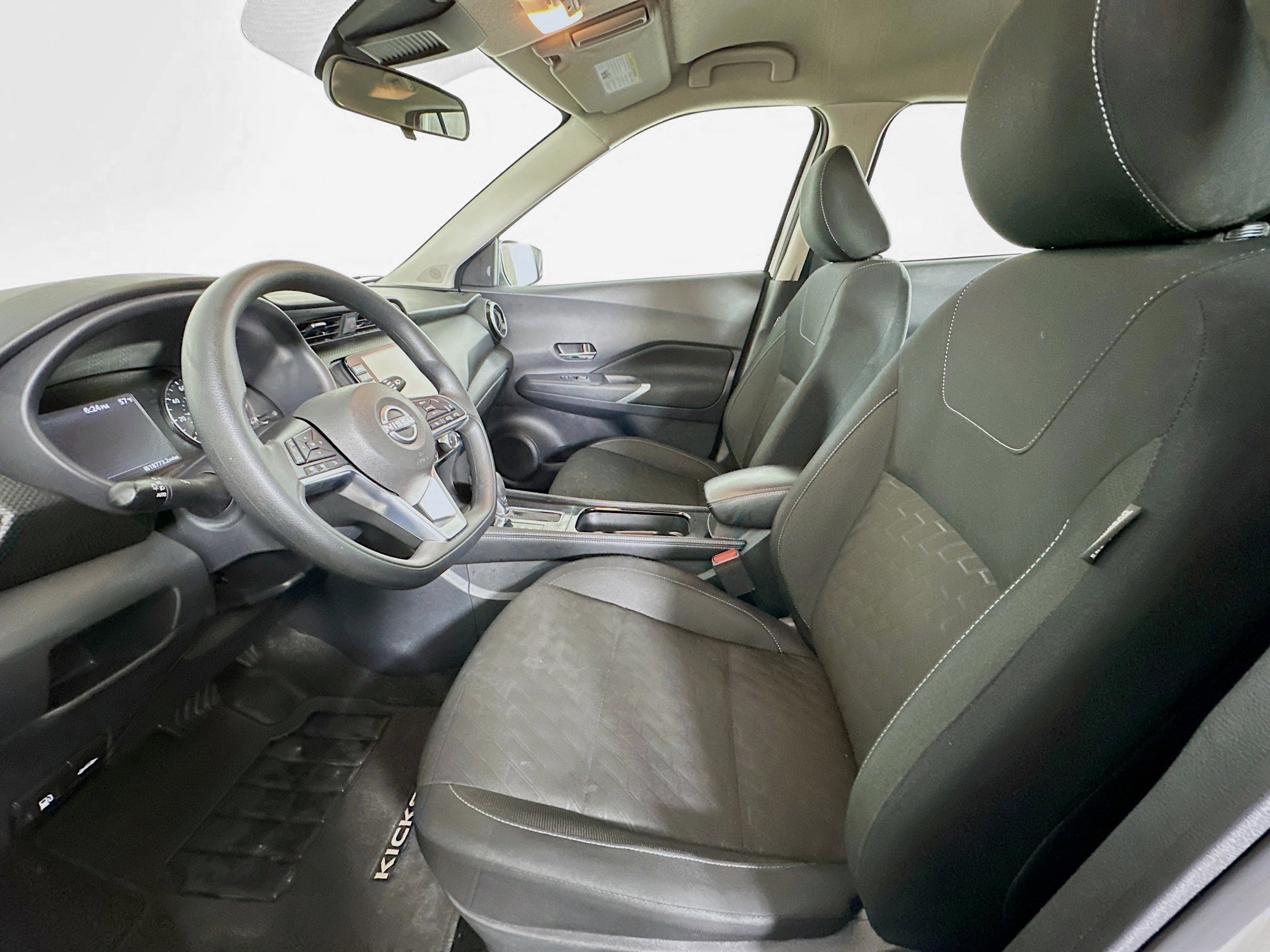 Used 2024 Nissan Kicks SV image 13