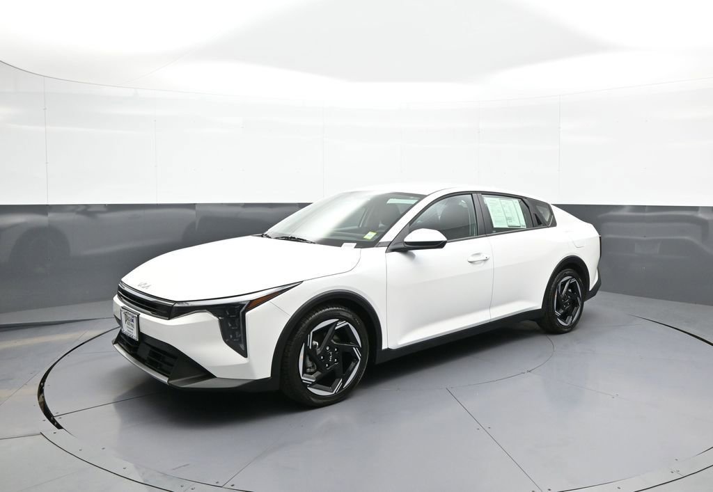 Certified 2025 Kia K4 EX FWD image 10