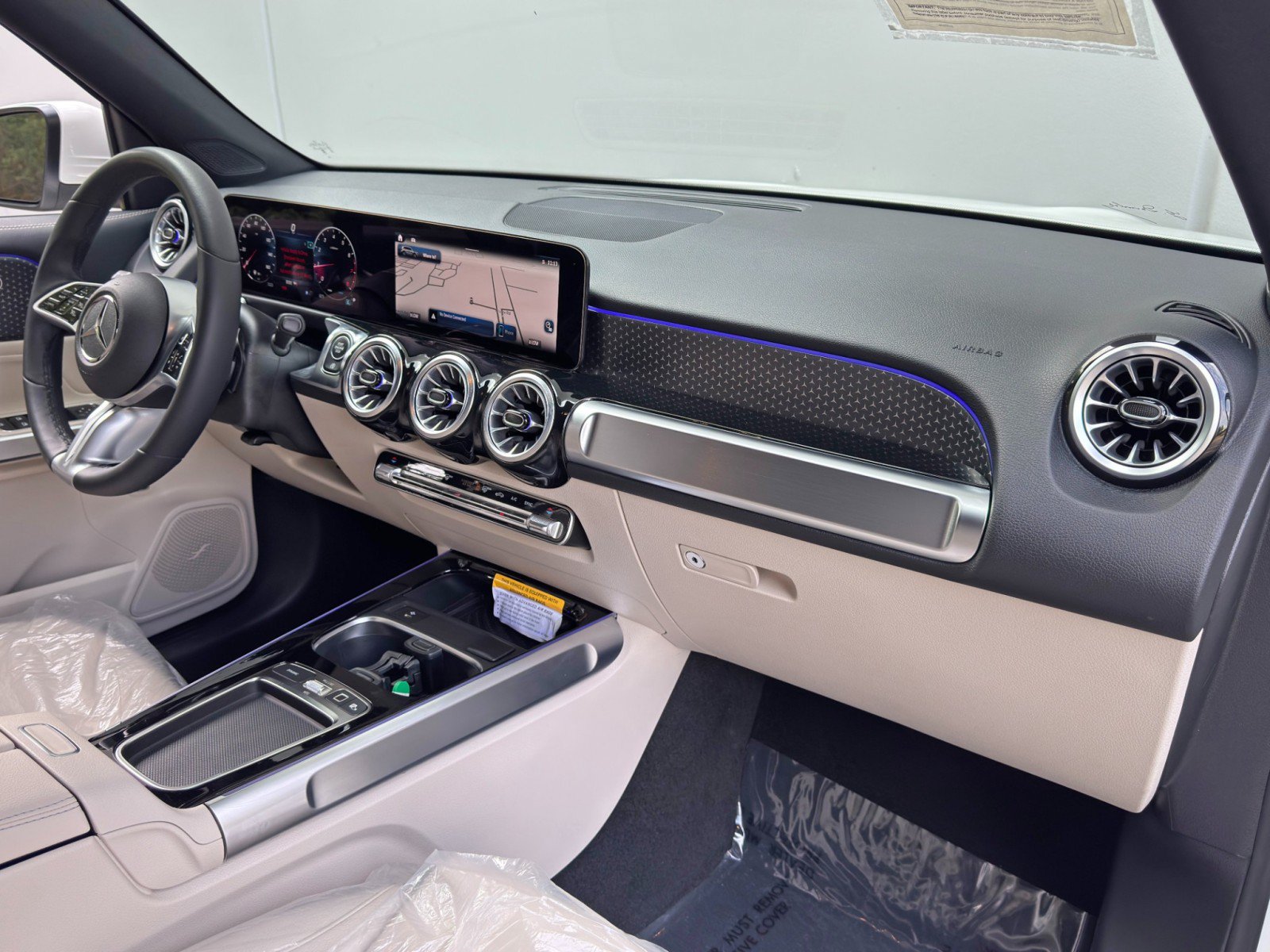Used 2025 Mercedes-Benz GLB 250 image 13