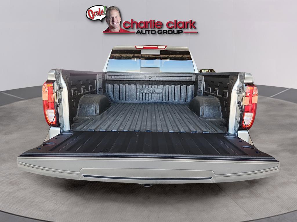 New 2026 GMC Sierra 1500 SLE image 12
