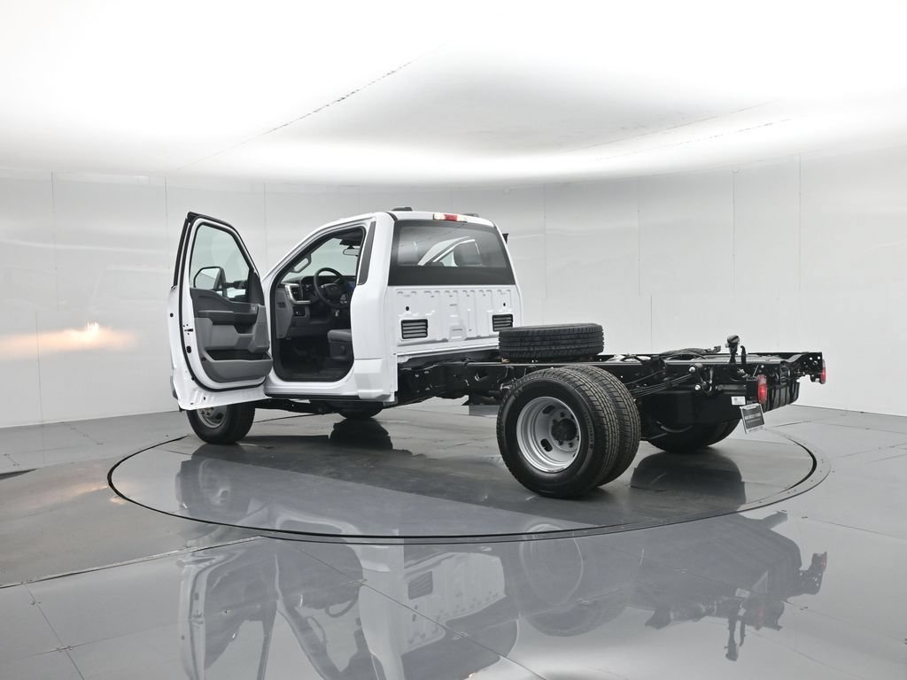New 2026 Ford F350 XL w/ XL Chrome Package RWD image 24