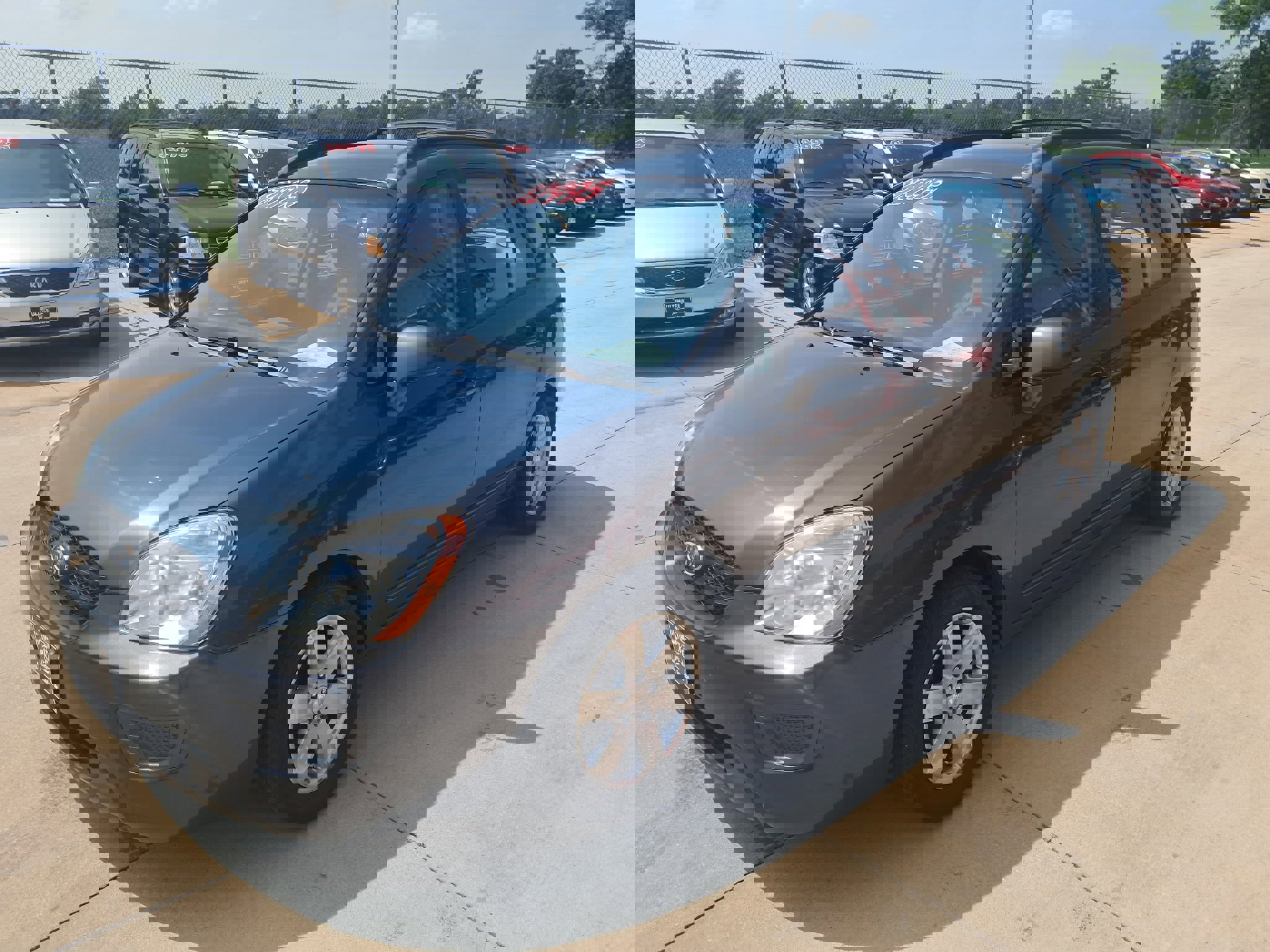 Used 2007 Kia Rondo LX w/ Convenience Pkg