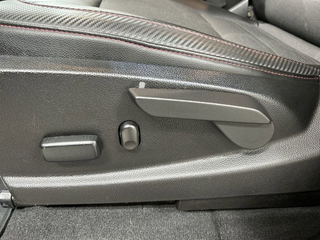 Used 2019 GMC Canyon All Terrain w/ Trailering Package image 10