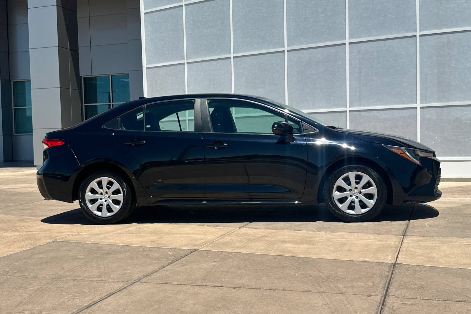 Certified 2024 Toyota Corolla LE FWD image 3