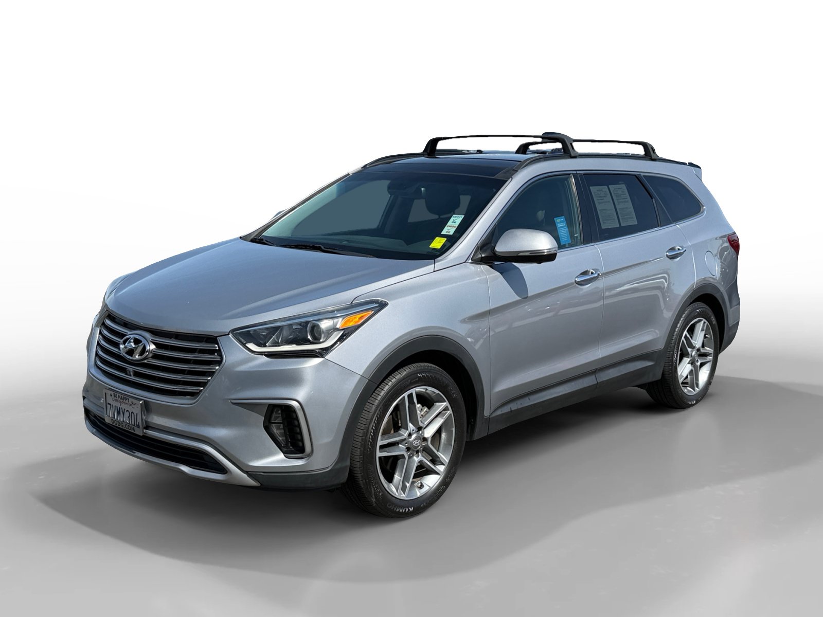 Used 2017 Hyundai Santa Fe FWD image 1