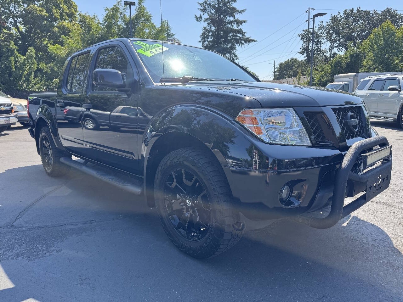 Used 2019 Nissan Frontier SV w/ Value Truck Package AWD/4WD image 7