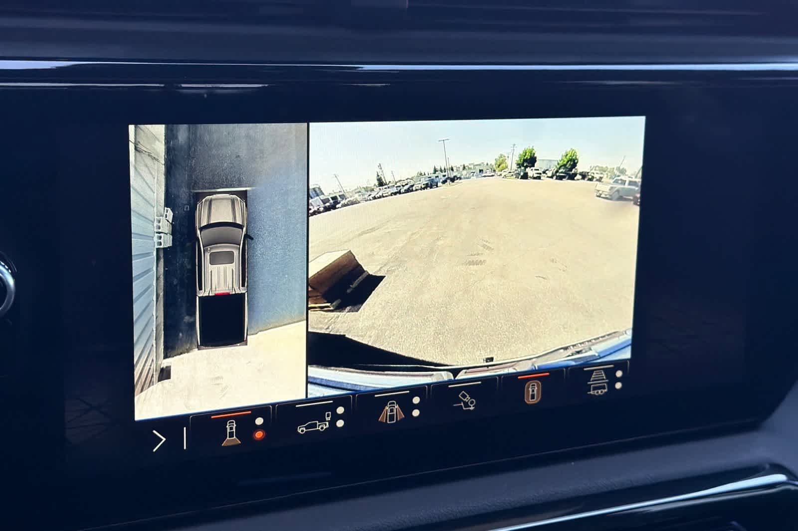 Used 2024 GMC Sierra 1500 AT4 w/ Technology Package AWD/4WD image 19