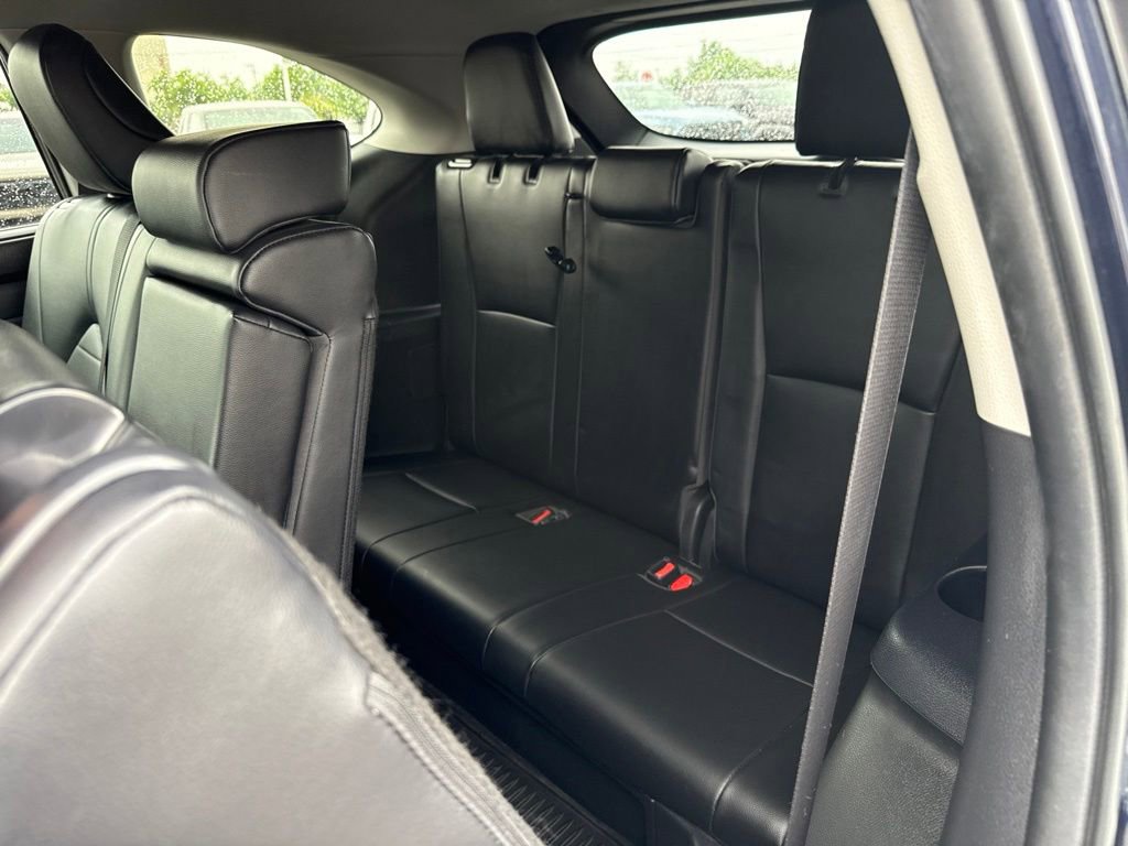 Used 2023 Toyota Highlander XLE FWD image 11