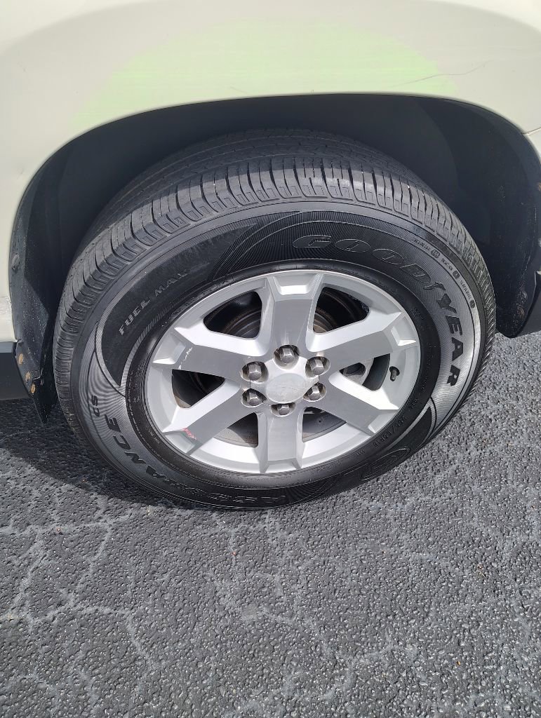 Used 2009 Saturn Outlook XR w/ Convenience Package image 24