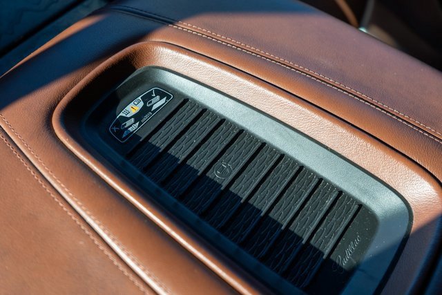 Used 2019 Cadillac Escalade Luxury image 39