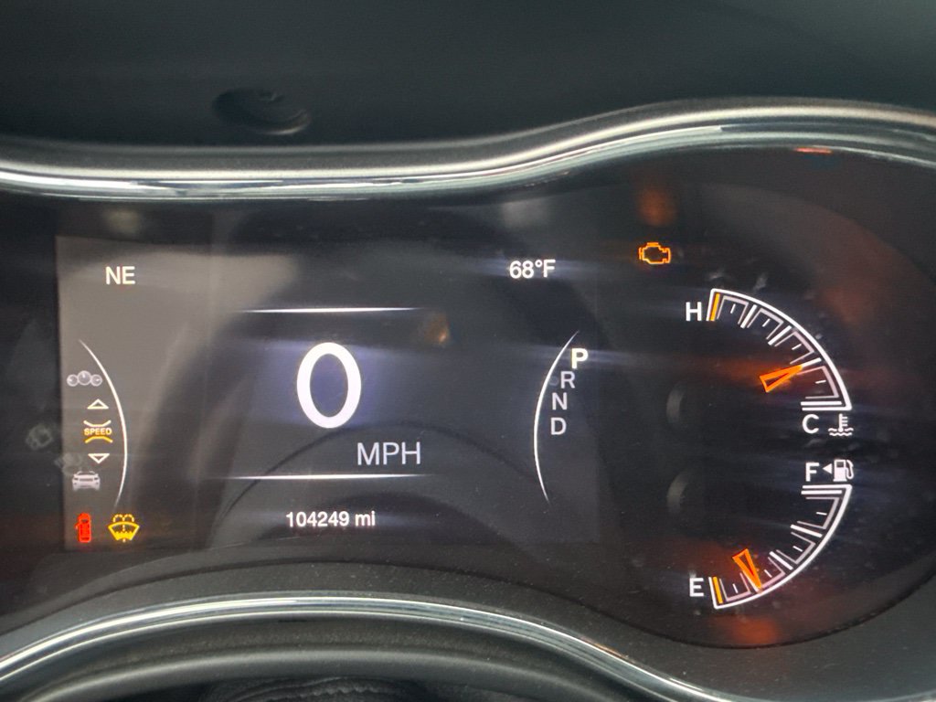 Used 2019 Jeep Grand Cherokee Limited w/ Luxury Group II RWD image 16