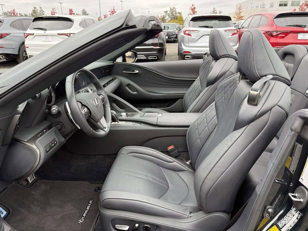 Used 2023 Lexus LC 500 Convertible image 18