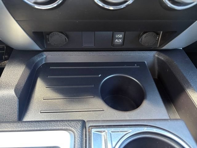Used 2014 Toyota Tundra SR5 AWD/4WD image 29