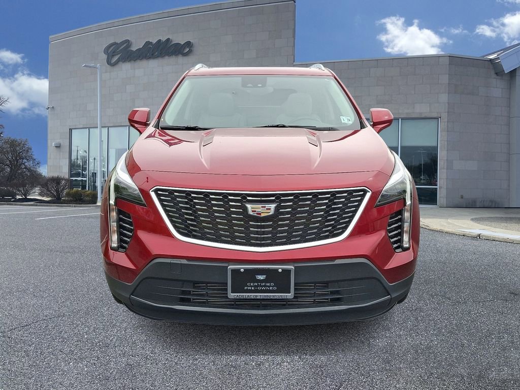 Certified 2023 Cadillac XT4 Luxury w/ Cold Weather Package AWD/4WD image 2