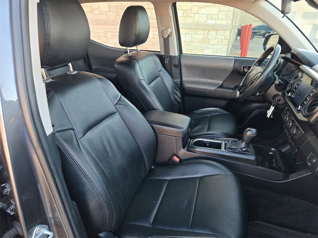 Used 2021 Toyota Tacoma SR w/ SR Convenience Package image 26