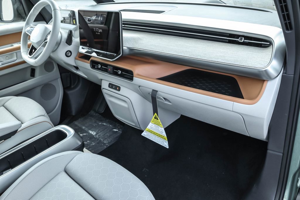 New 2025 Volkswagen ID. Buzz 1st Edition image 39