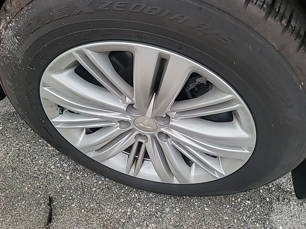 Used 2024 Mitsubishi Outlander ES image 7