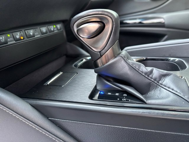 Used 2024 Lexus ES 300h w/ Accessory Package (Z2) FWD image 21