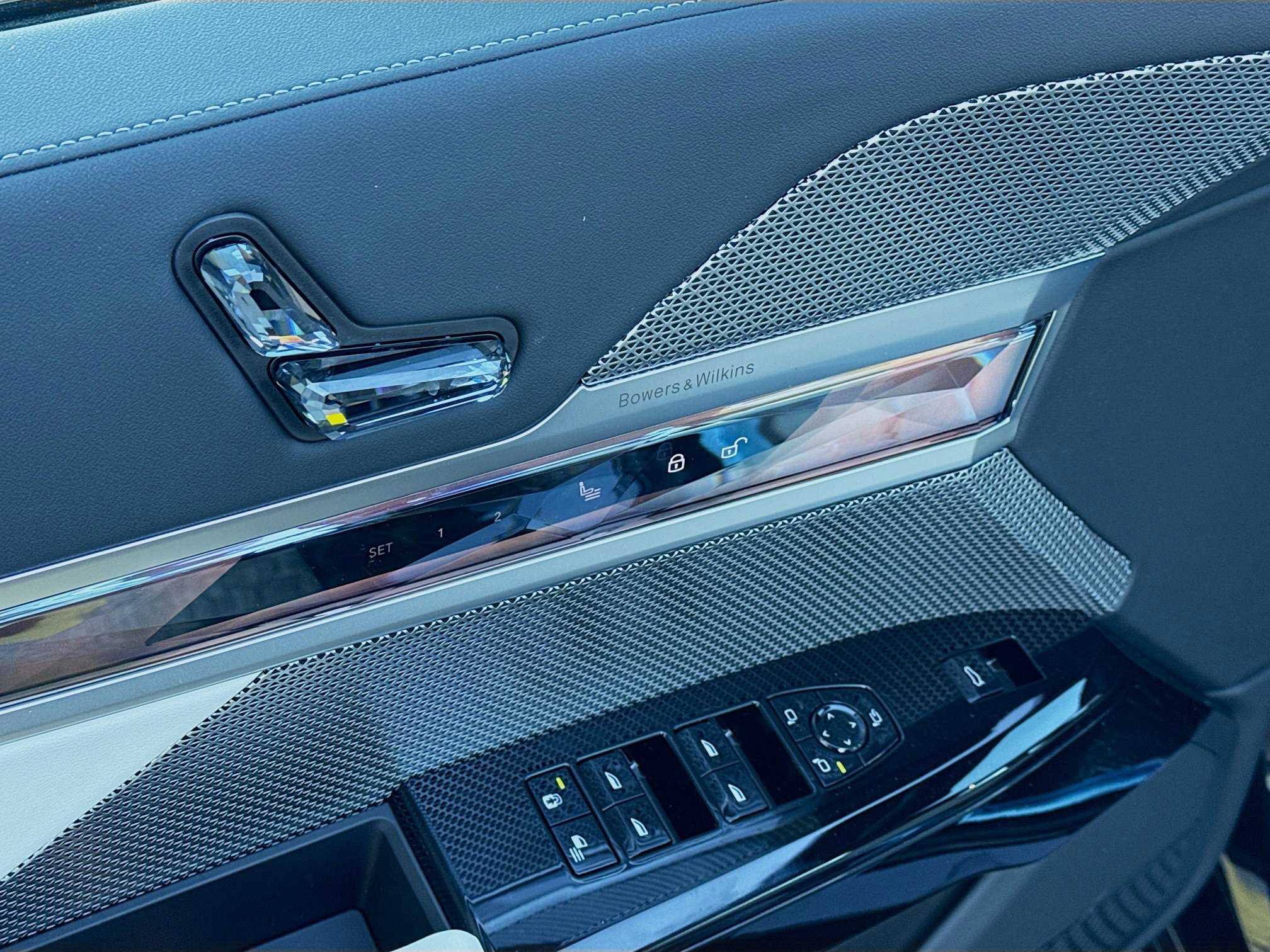 New 2026 BMW i7 xDrive60 w/ Premium Package AWD/4WD image 23