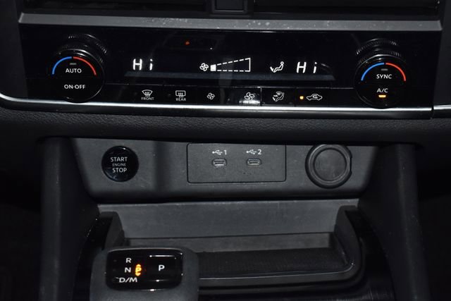 Used 2025 Nissan Rogue SV image 18