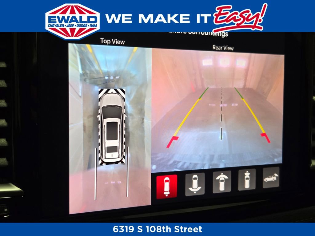 New 2026 Chrysler Pacifica Pinnacle AWD/4WD image 2