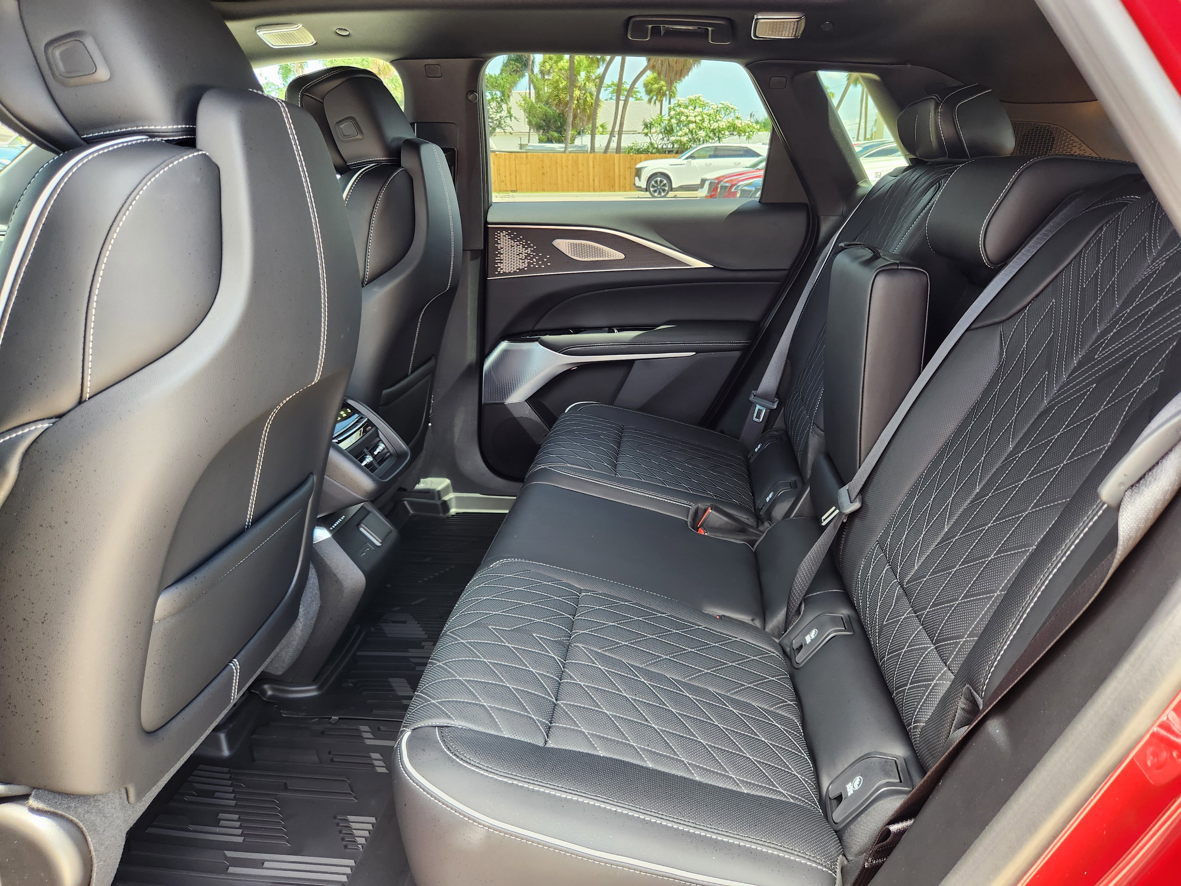 New 2026 Cadillac Lyriq V w/ Exterior Carbon Fiber Package image 18