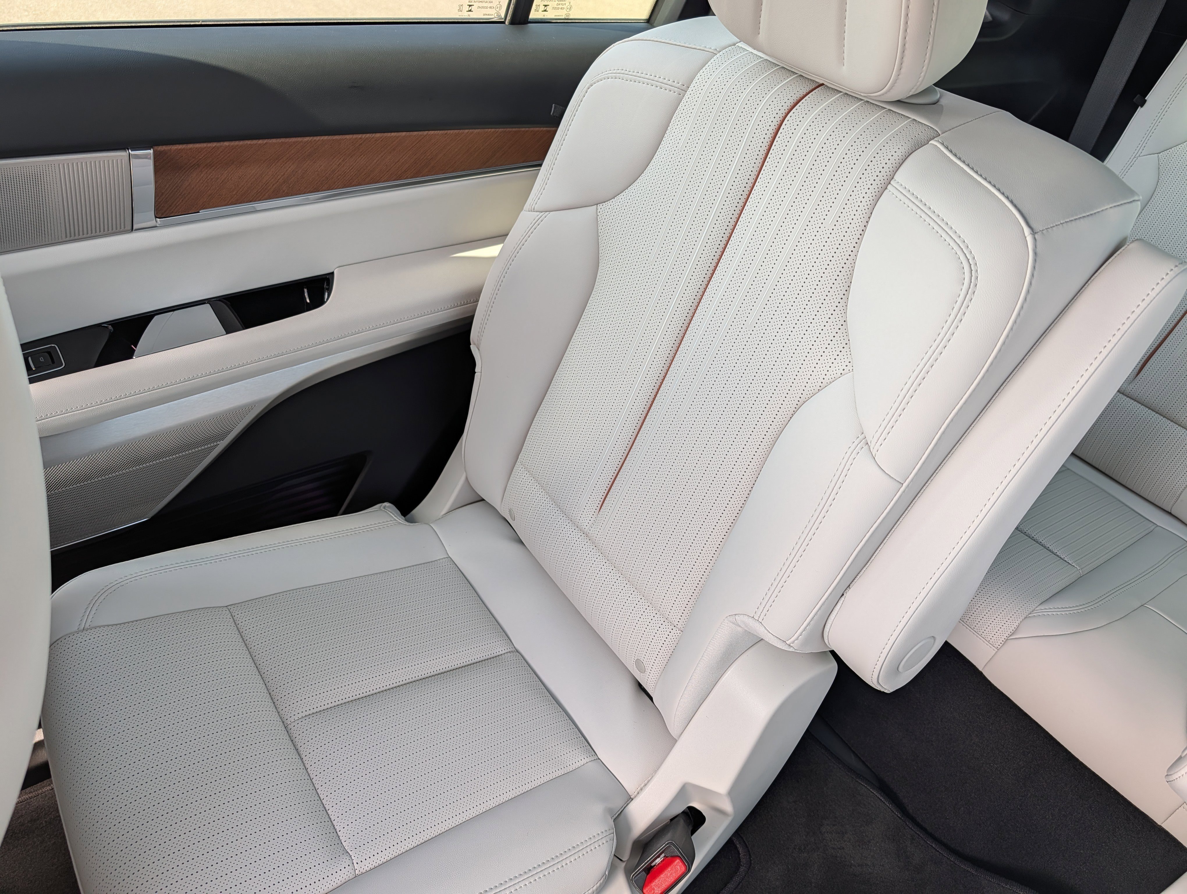 New 2026 Cadillac Vistiq Sport AWD/4WD image 10