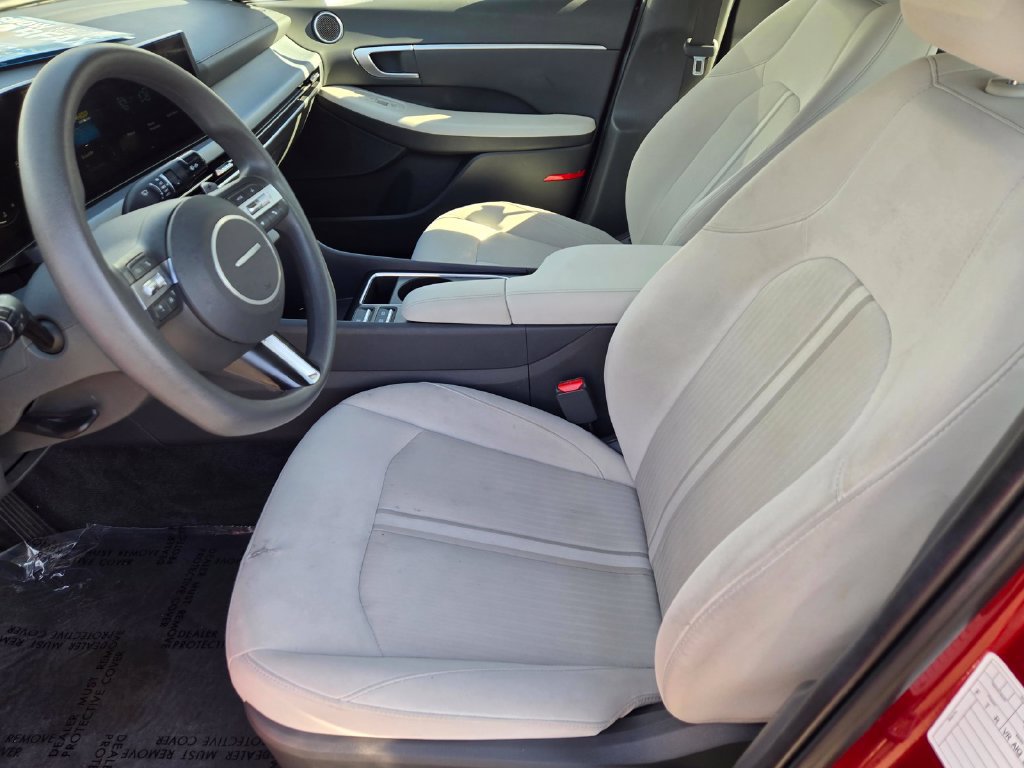 Used 2025 Hyundai Sonata SEL FWD image 13