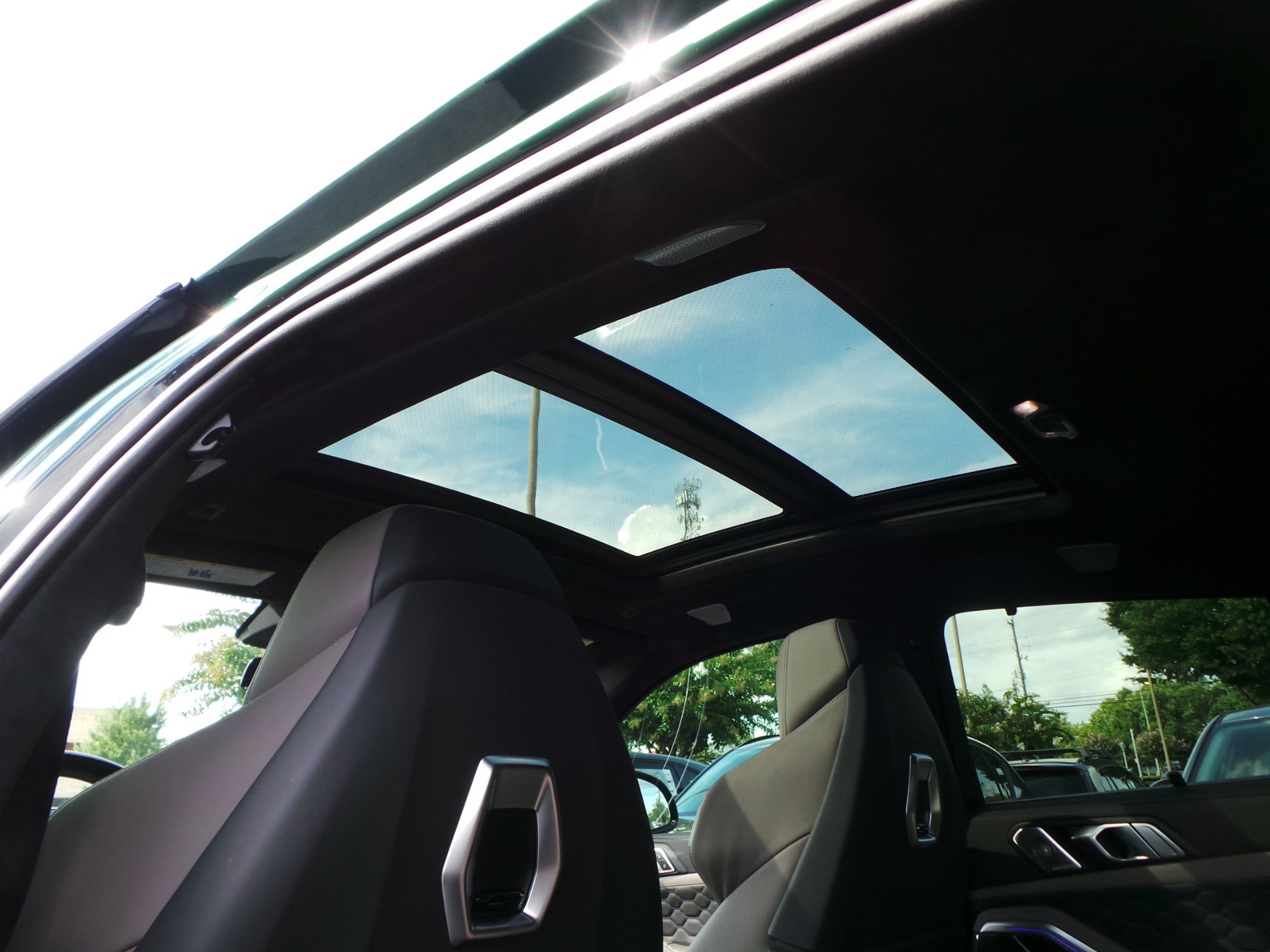 Used 2024 BMW X6 M Competition w/ Executive Package AWD/4WD image 33