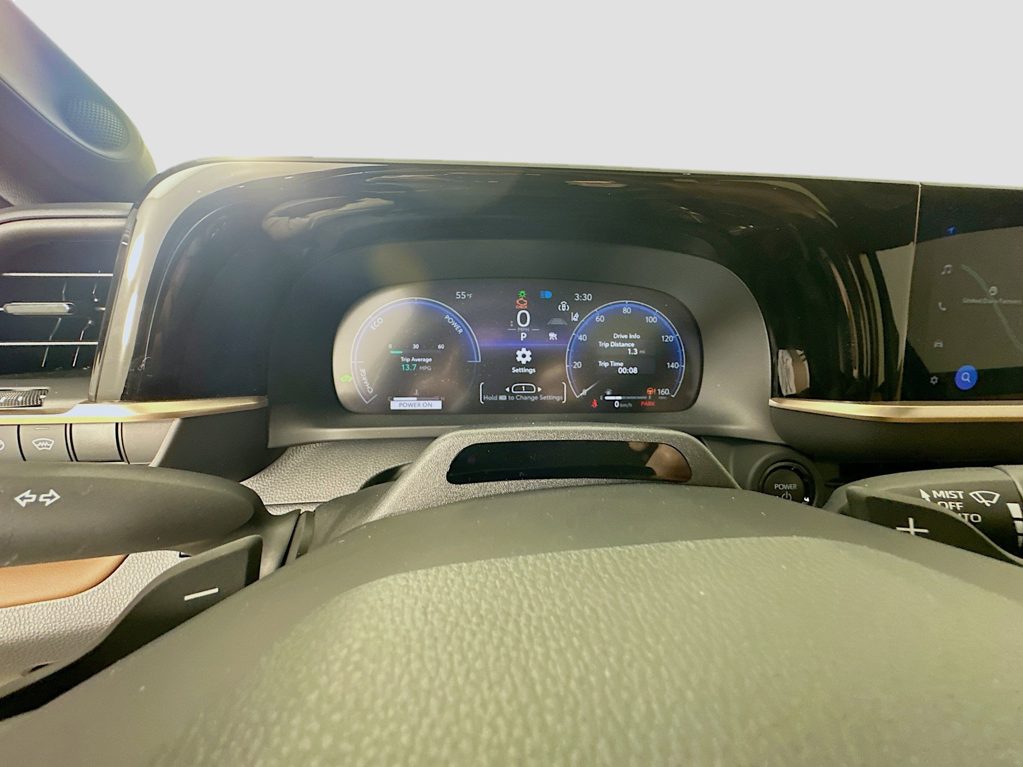 Used 2025 Toyota Crown Signia w/ Advanced Technology Package image 15