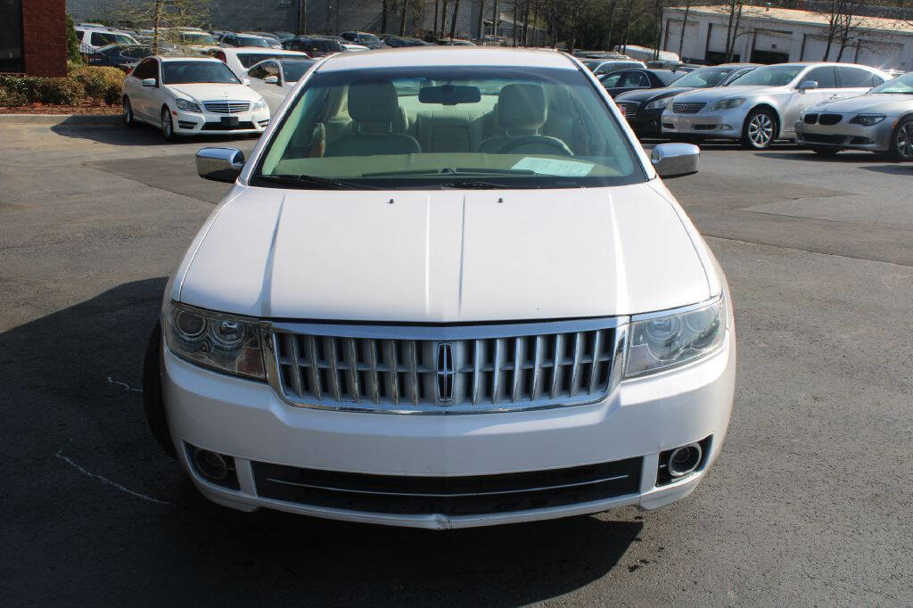 Used 2009 Lincoln MKZ image 2